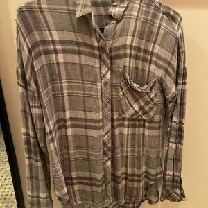 Bella Dahl Grey and White Button Down.